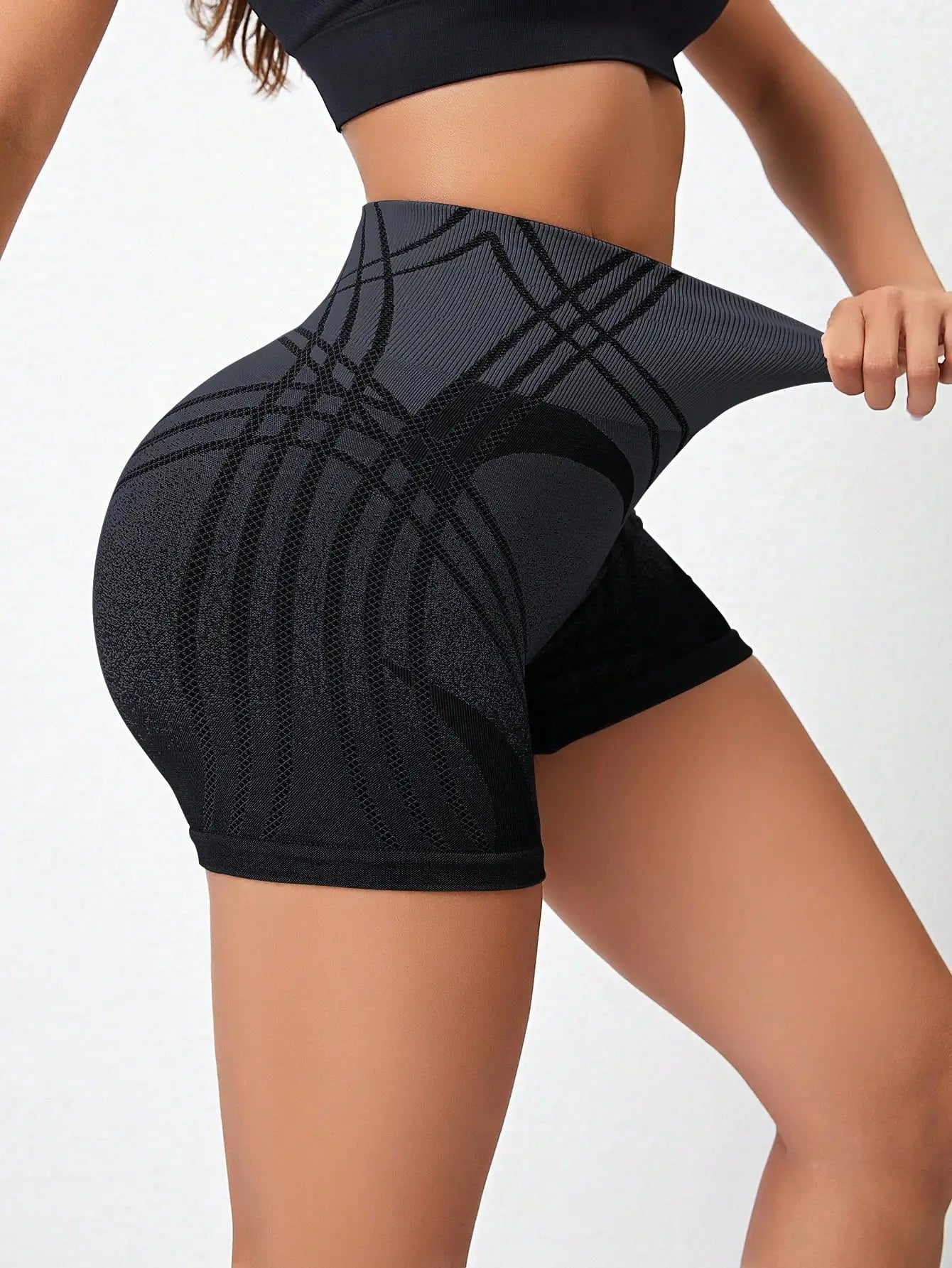 15. Fashionable Gradient Yoga Exercise And Sport Fitness Shorts, High Waist,Hip Lifting And Abdominal Tightening, Women's Sportswear Starlethics 